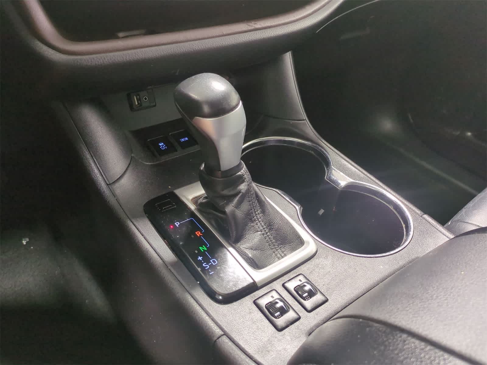 Thumbnail: 2016 Toyota Highlander - 34
