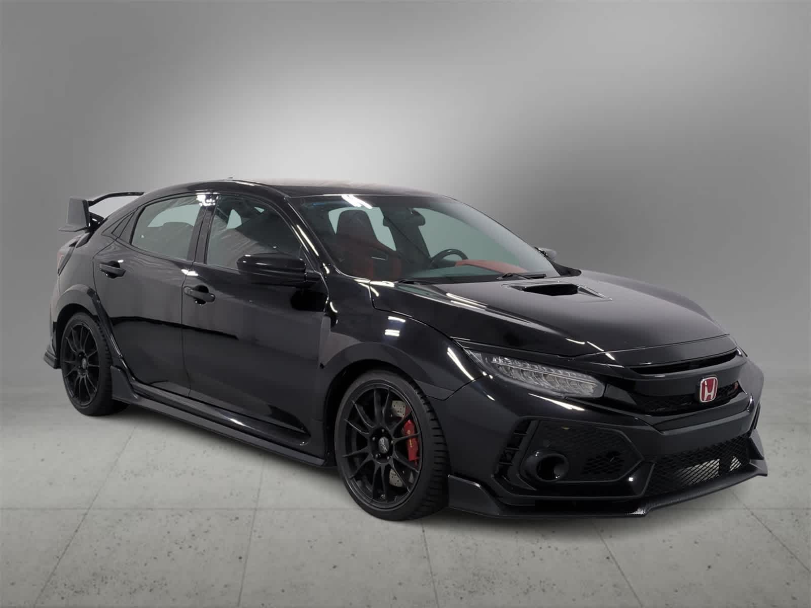 2017 Honda Civic Type R Touring photo 2