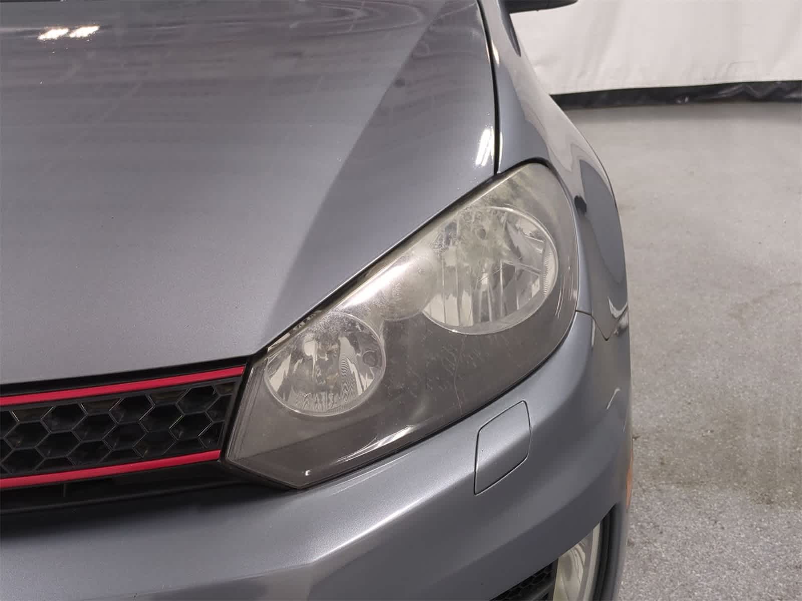 Thumbnail: 2012 Volkswagen Golf - 11