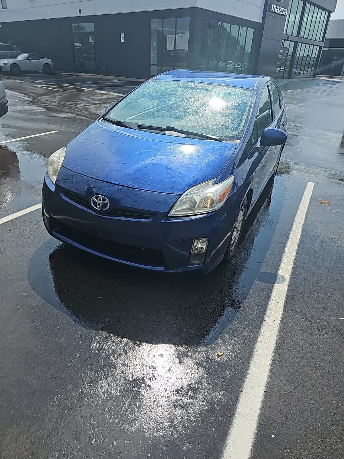 Thumbnail: 2010 Toyota Prius - 3