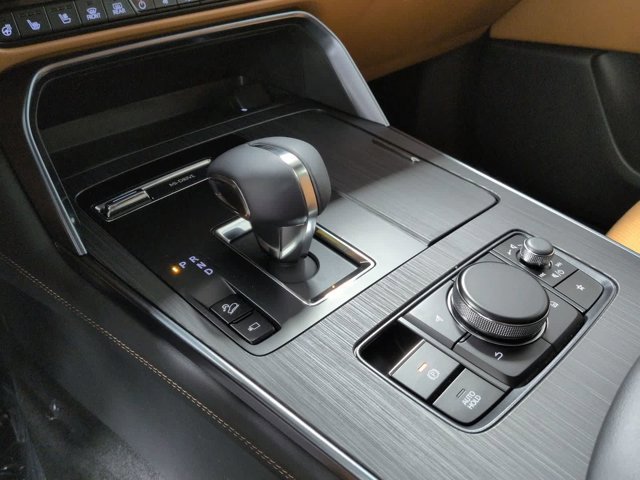 Thumbnail: 2026 Mazda CX-70 - 35