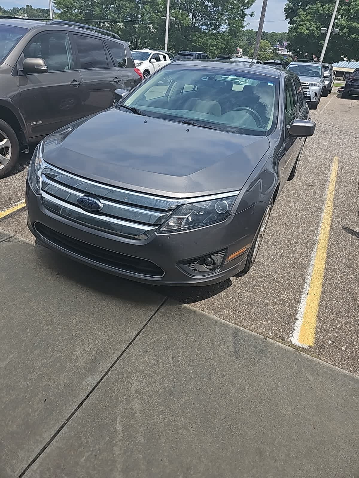 Thumbnail: 2010 Ford Fusion - 3