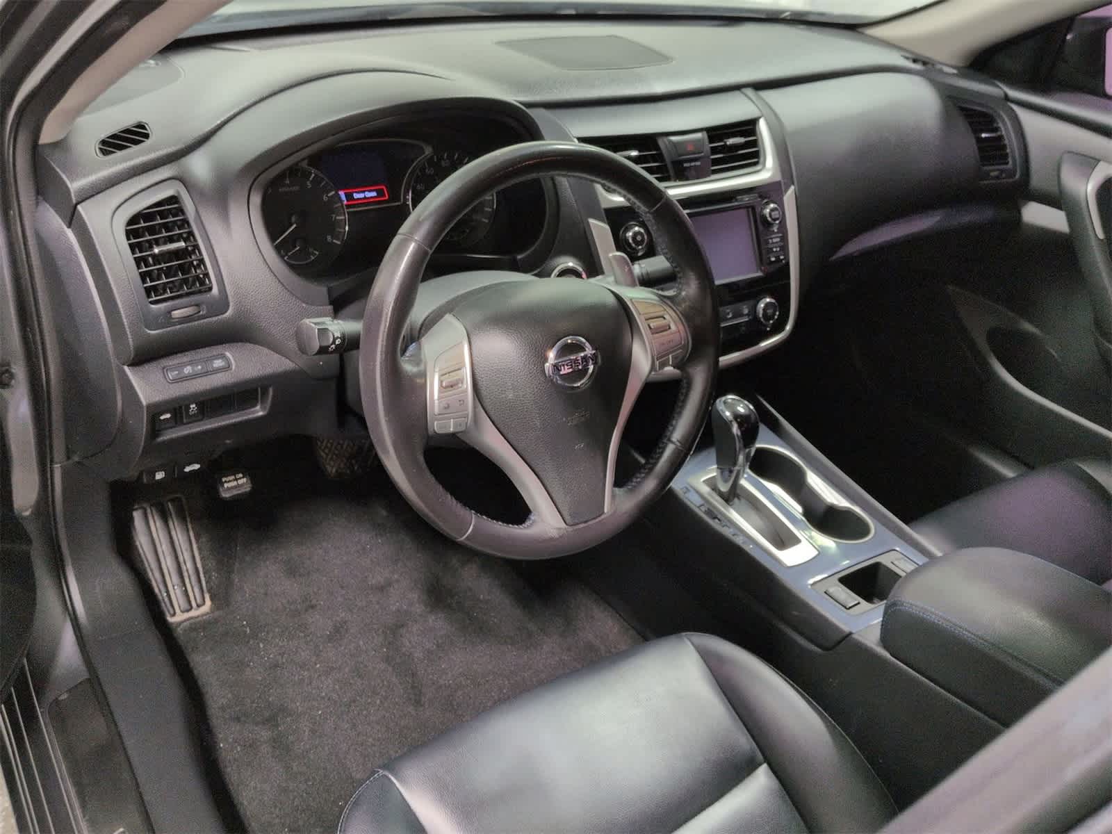 Thumbnail: 2018 Nissan Altima - 10