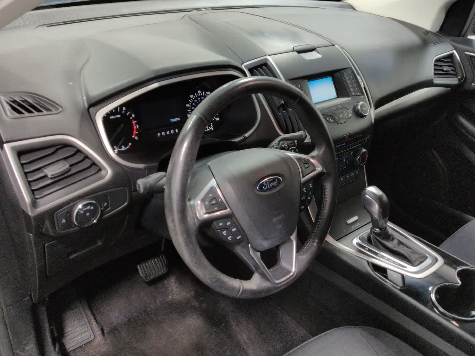 Thumbnail: 2017 Ford Edge - 10