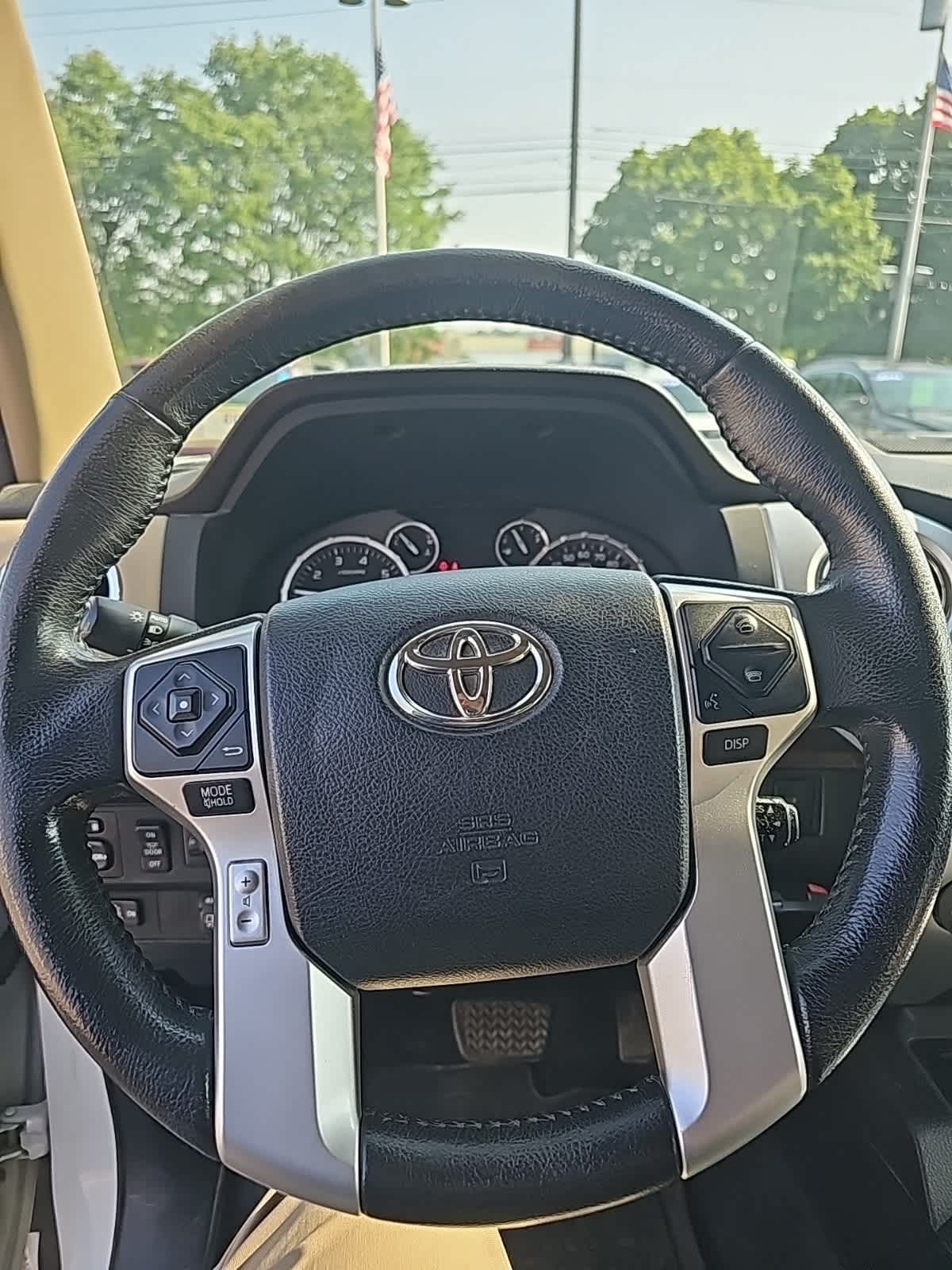 Thumbnail: 2014 Toyota Tundra - 8
