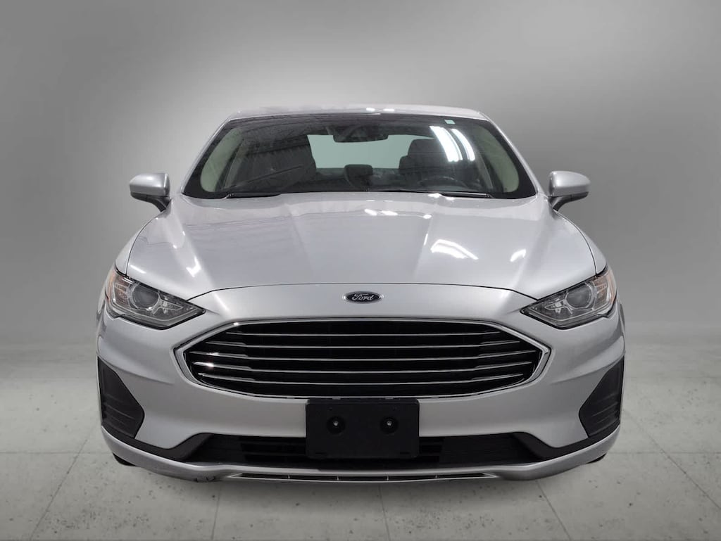 Used 2019 Ford Fusion Hybrid SE Sedan