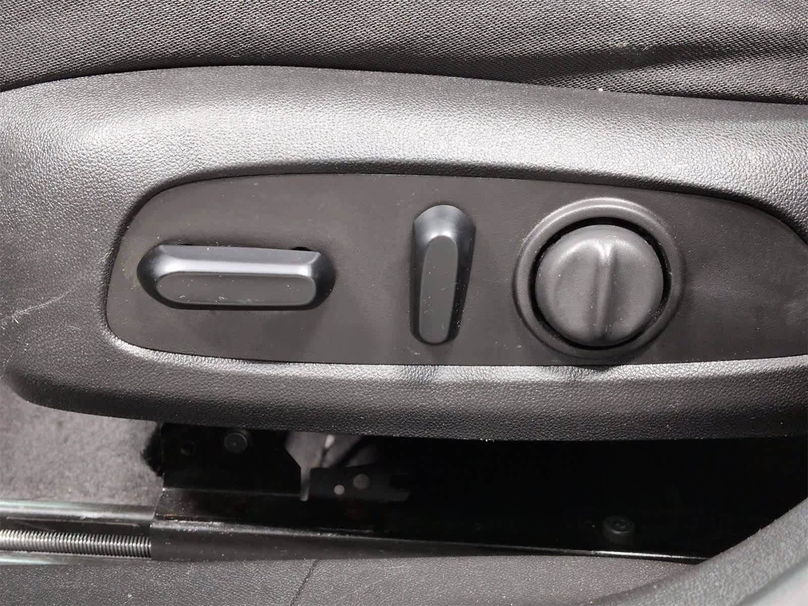 Thumbnail: 2020 Chevrolet Malibu - 18