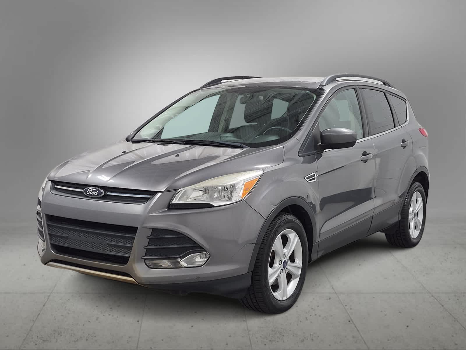 Used 2014 Ford Escape SE with VIN 1FMCU0GX5EUD50367 for sale in Farmington Hills, MI