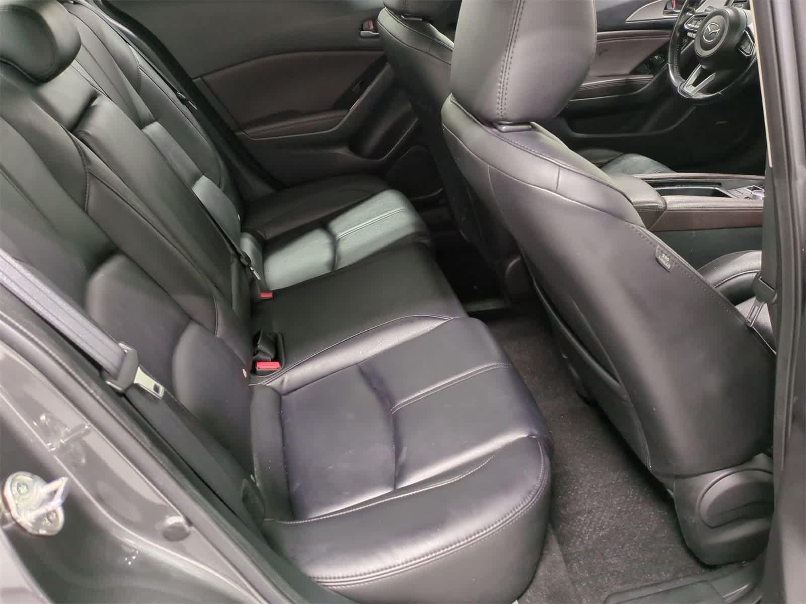 Thumbnail: 2018 Mazda Mazda3 - 20