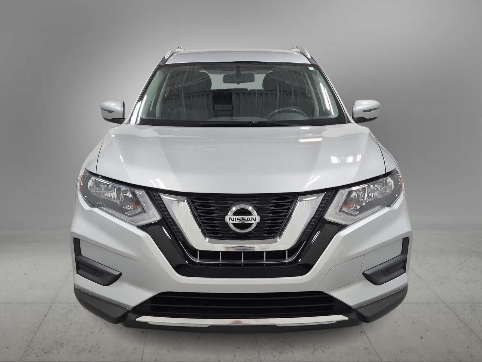 Used 2017 Nissan Rogue S with VIN JN8AT2MTXHW383910 for sale in Farmington Hills, MI