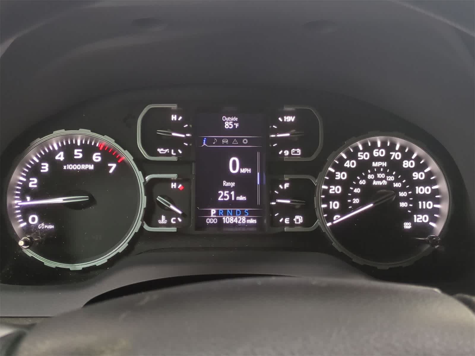 Thumbnail: 2019 Toyota Tundra - 32