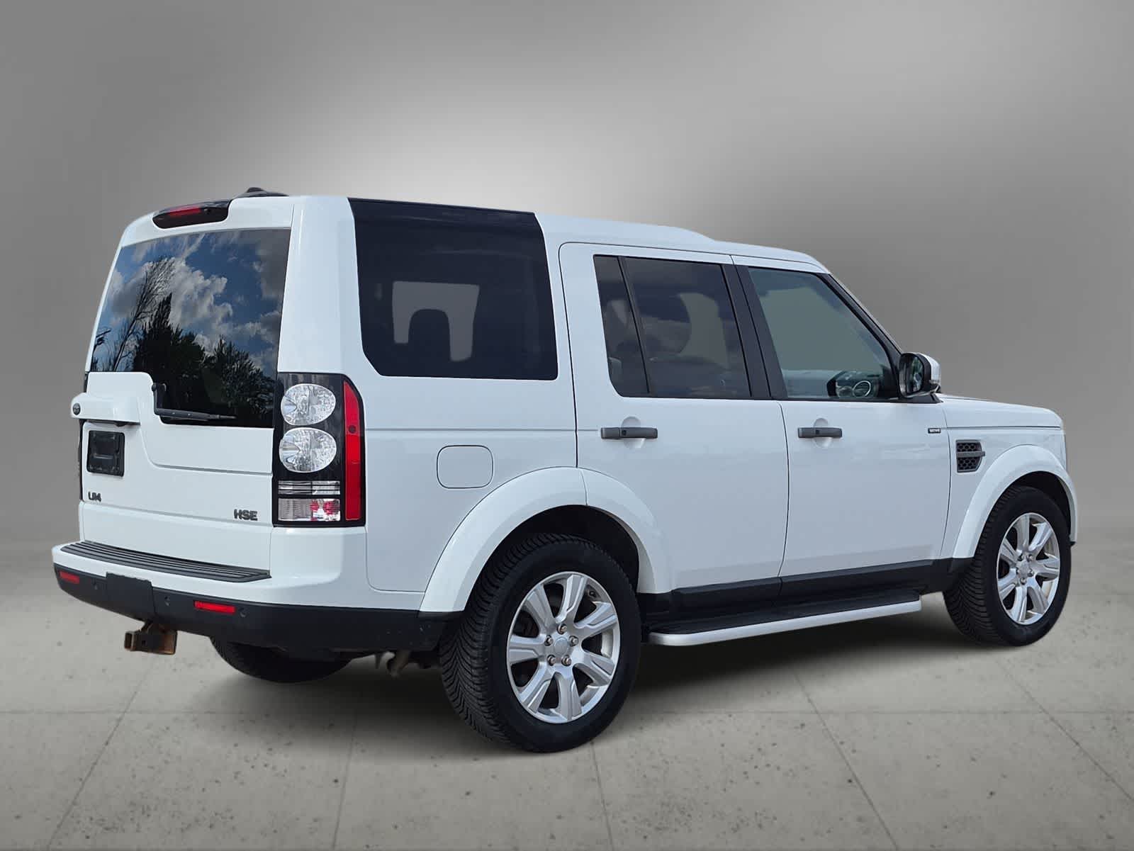 Thumbnail: 2016 Land Rover LR4 - 8