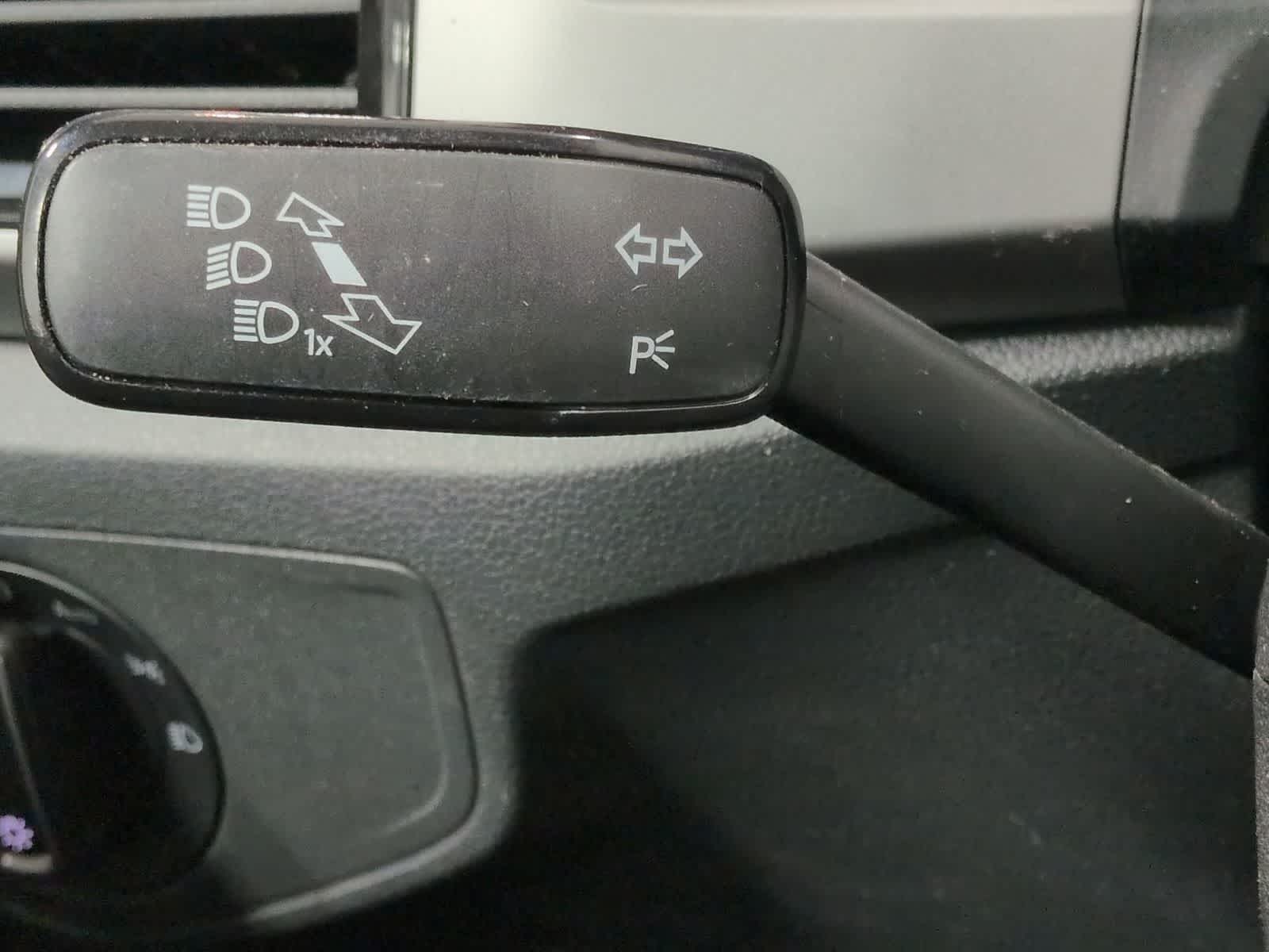 Thumbnail: 2023 Volkswagen Atlas - 27