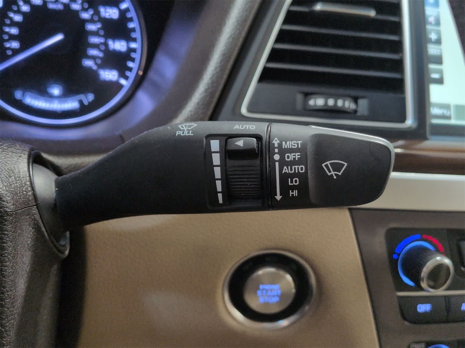 Thumbnail: 2015 Hyundai Genesis - 28