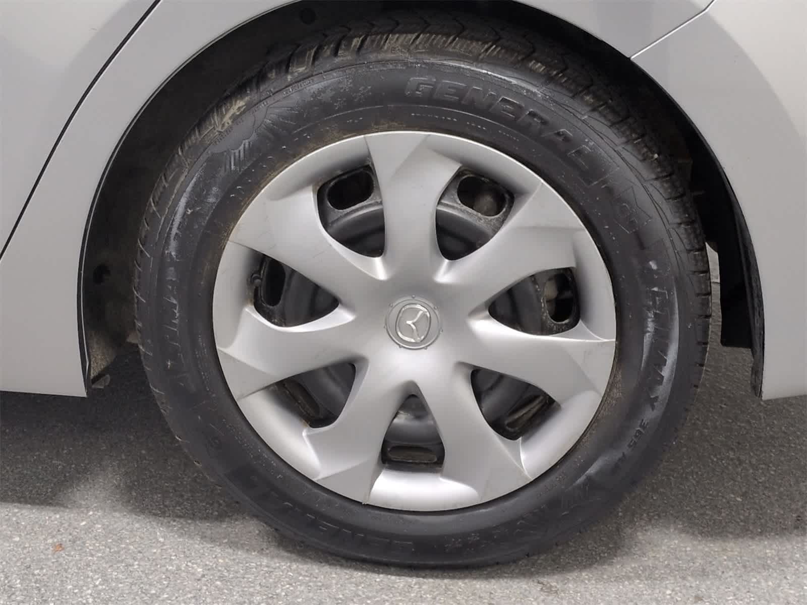 Thumbnail: 2015 Mazda Mazda3 - 14