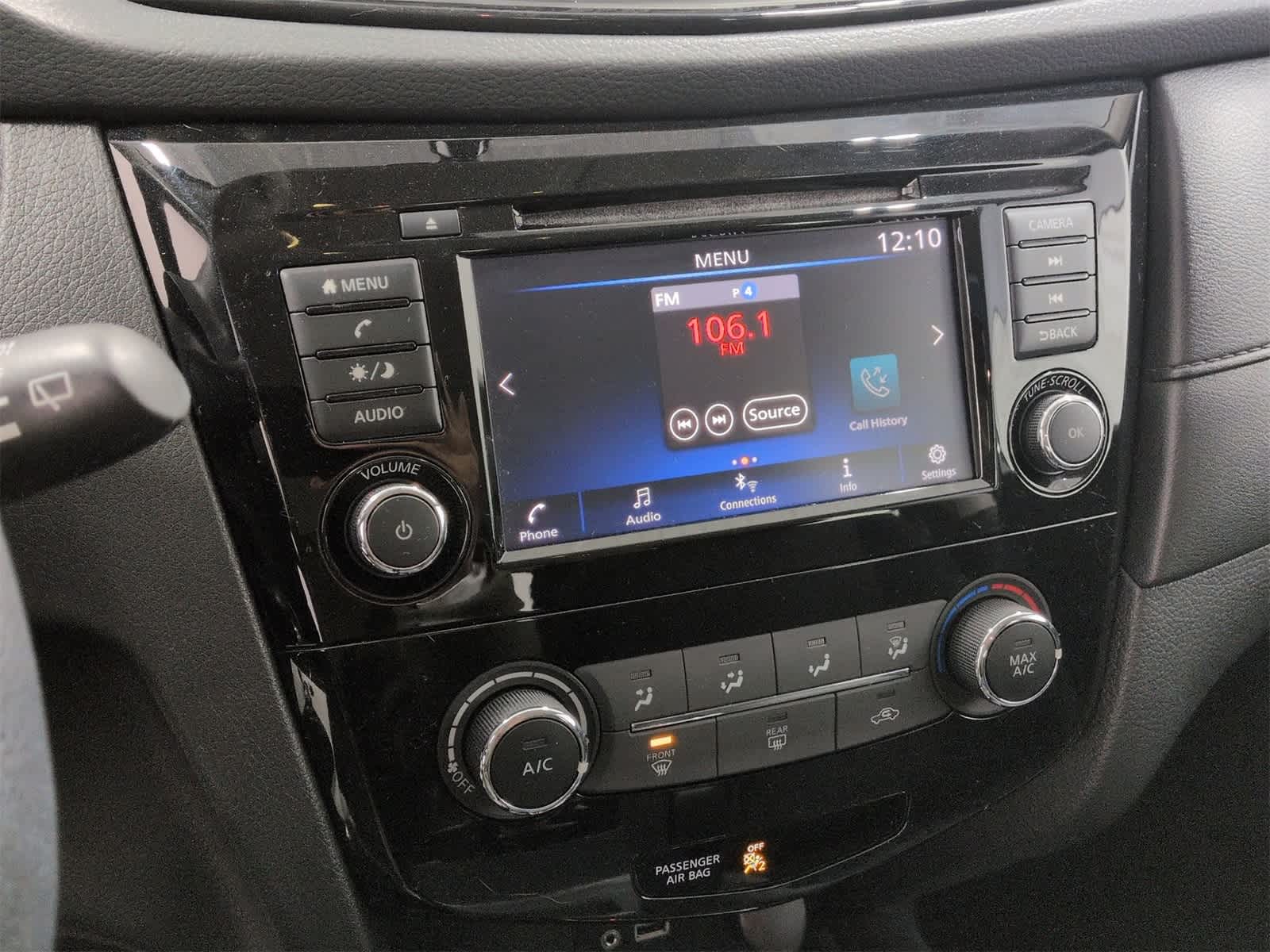 Thumbnail: 2018 Nissan Rogue - 27