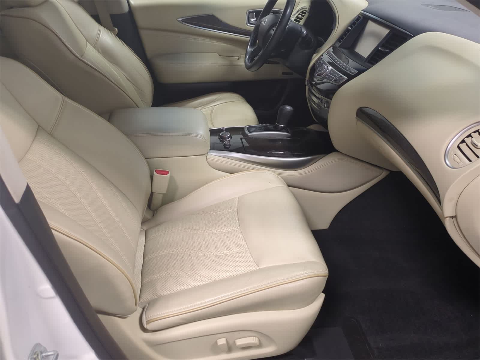 Thumbnail: 2015 INFINITI QX60 - 25