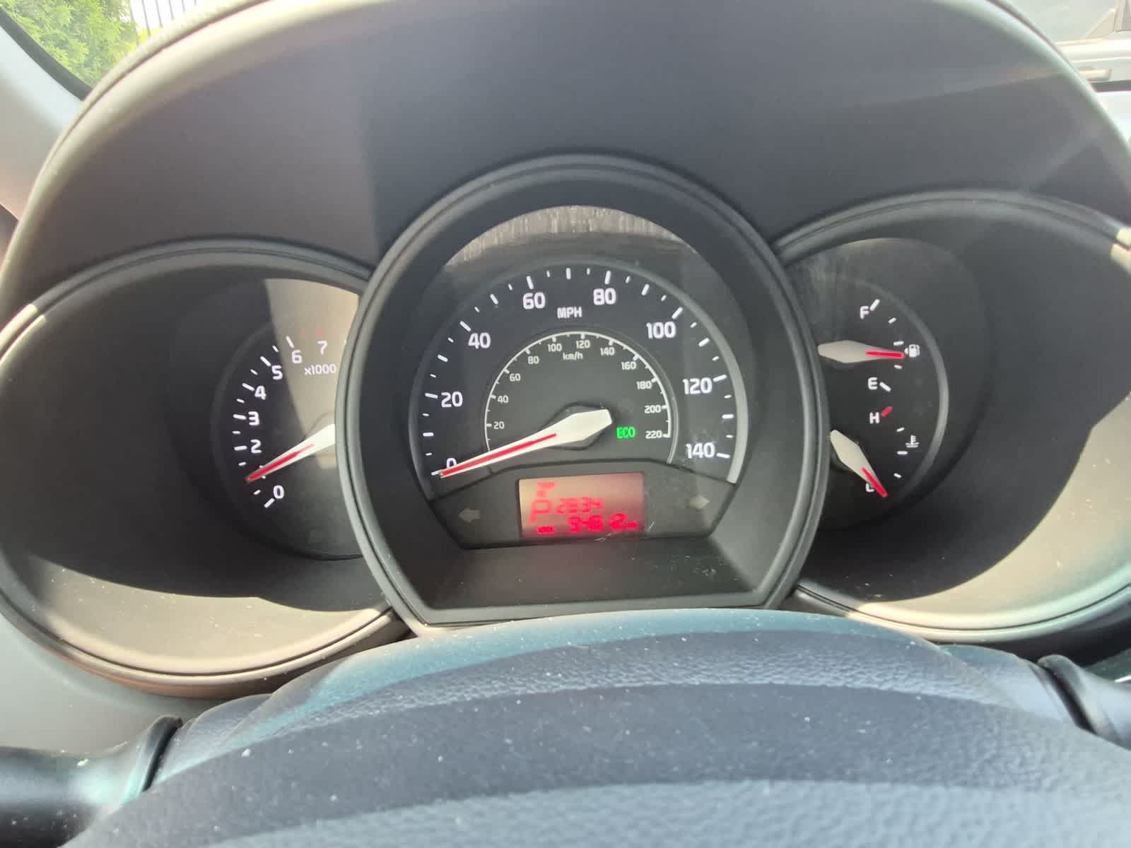 Thumbnail: 2016 Kia Rio - 28