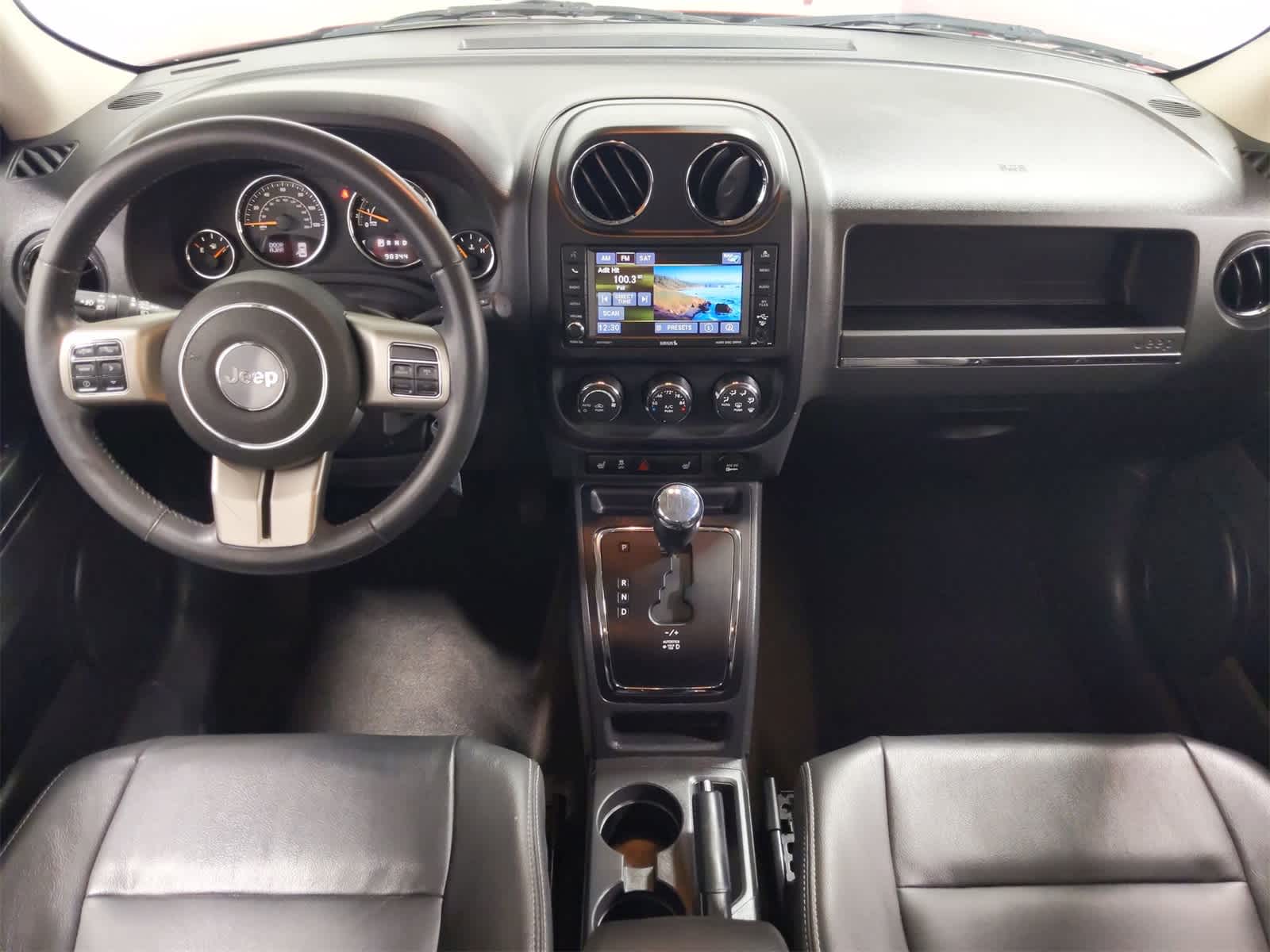 Thumbnail: 2014 Jeep Patriot - 16