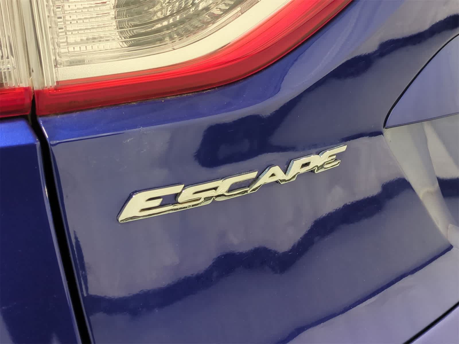 Thumbnail: 2015 Ford Escape - 13