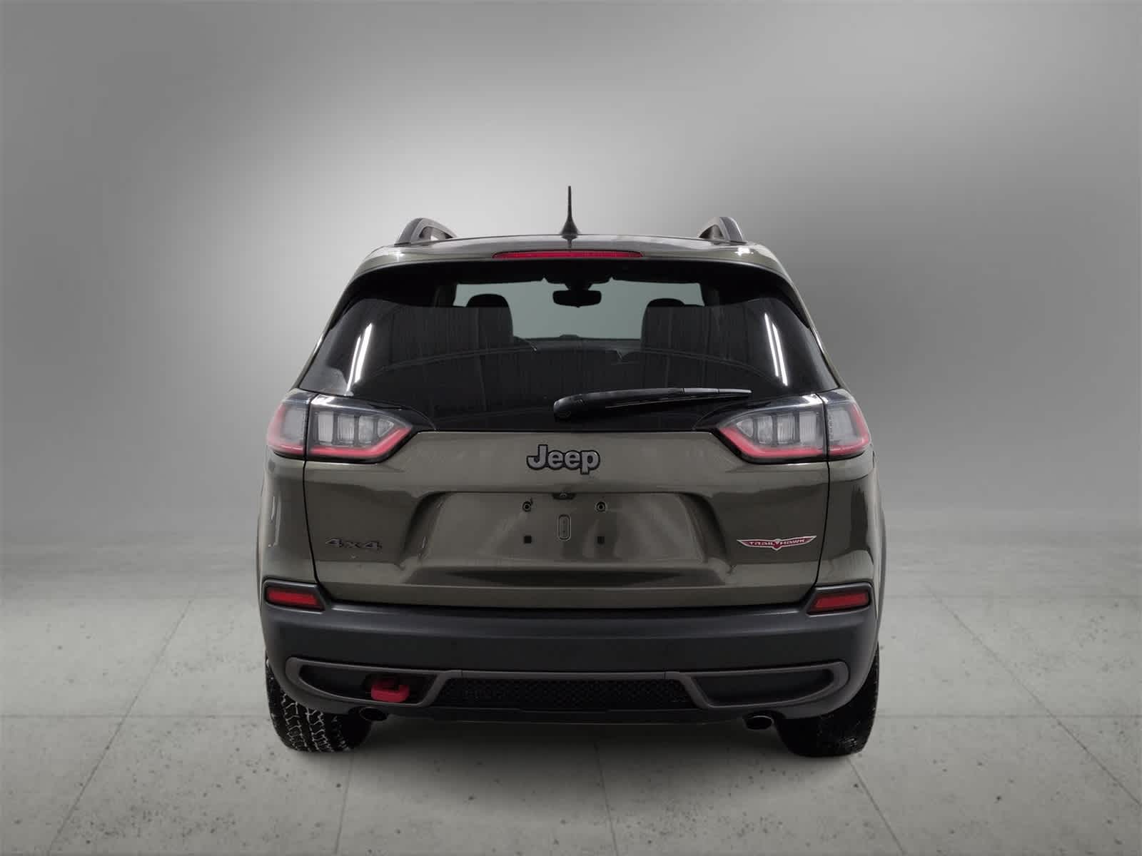 Thumbnail: 2019 Jeep Cherokee - 7