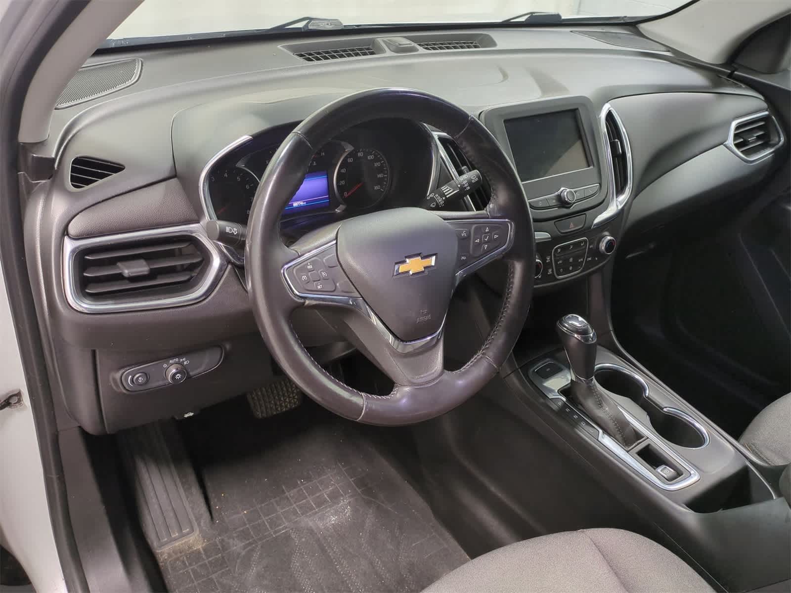 Thumbnail: 2019 Chevrolet Equinox - 10