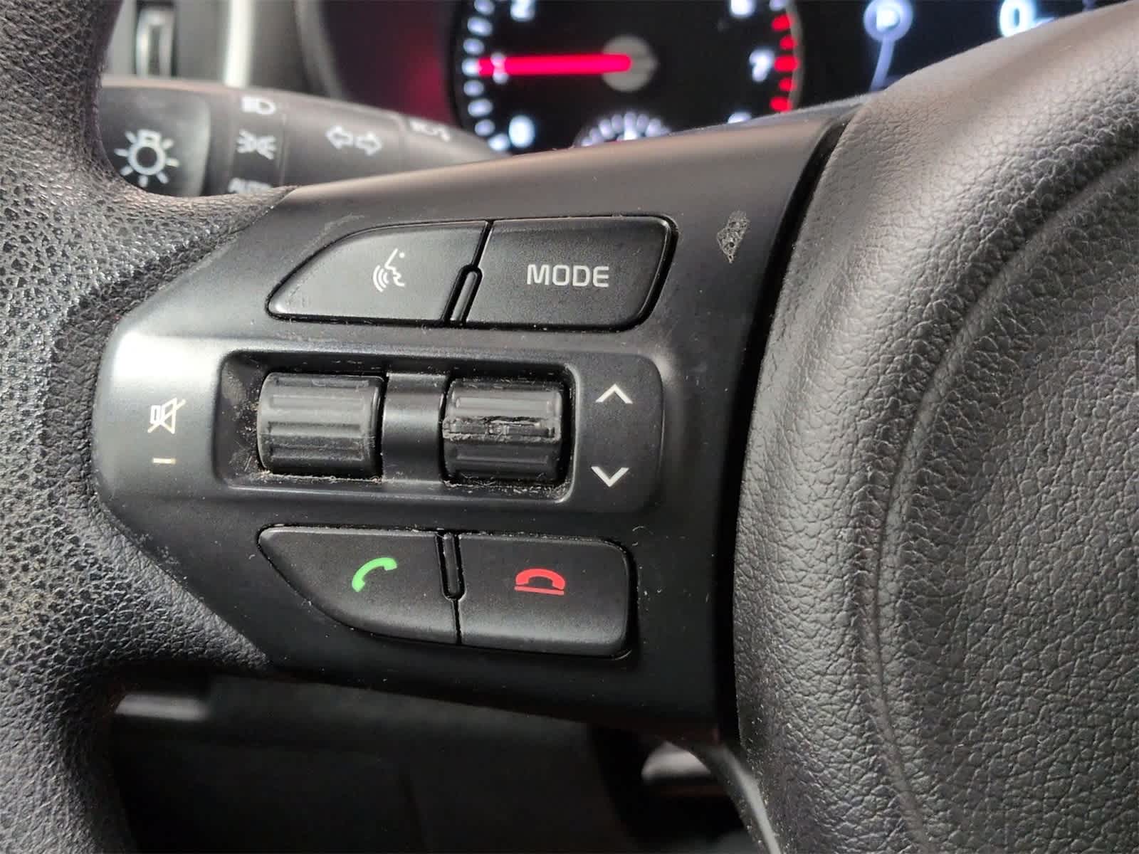 Thumbnail: 2016 Kia Sorento - 24