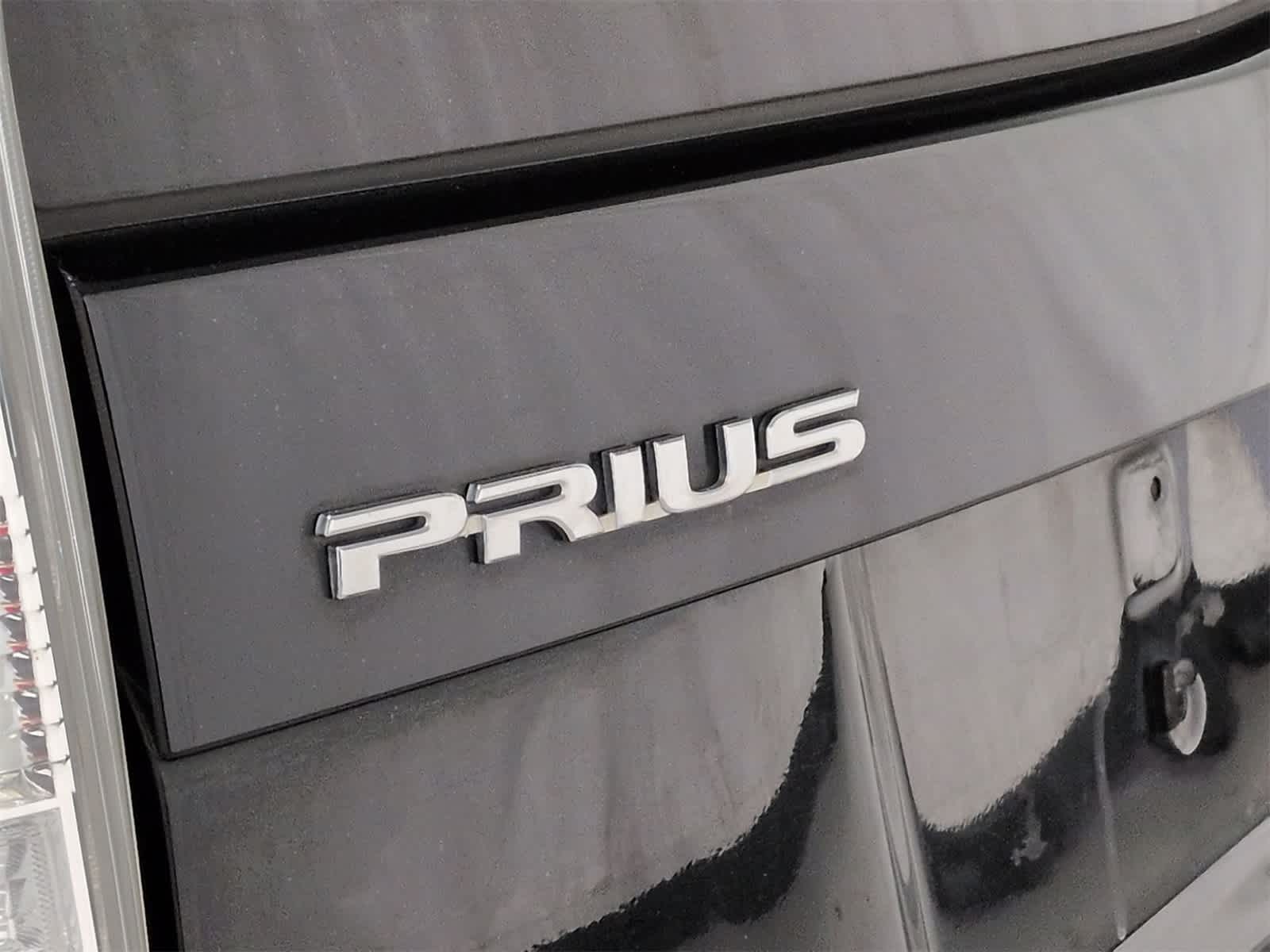 Thumbnail: 2011 Toyota Prius - 13