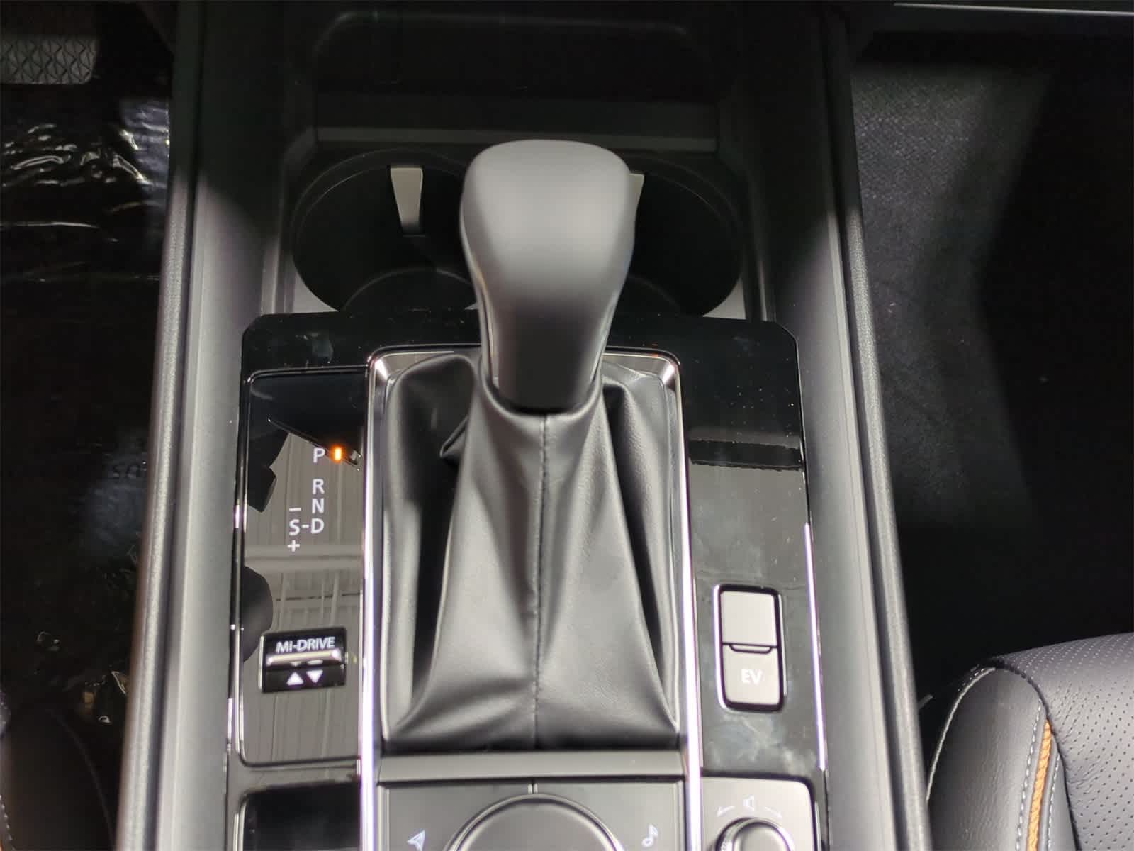 Thumbnail: 2025 Mazda CX-50 - 35