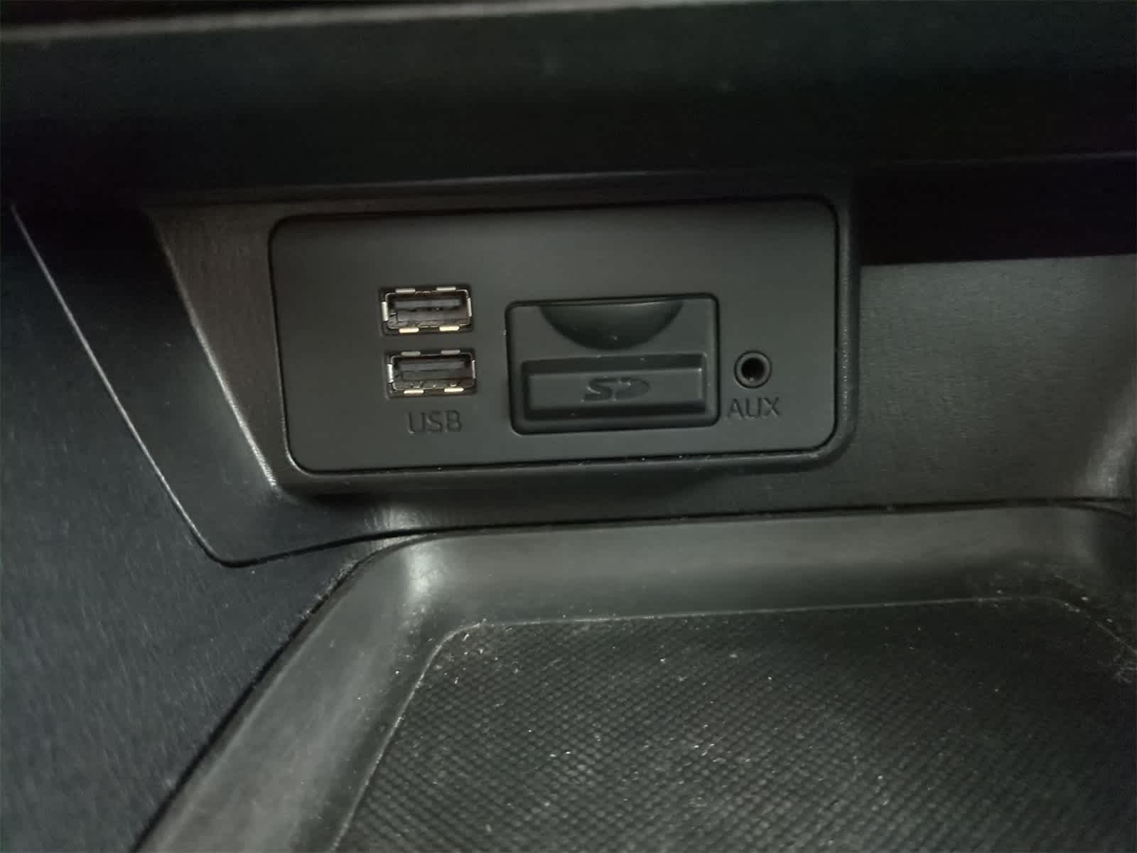 Thumbnail: 2016 Mazda Mazda3 - 33
