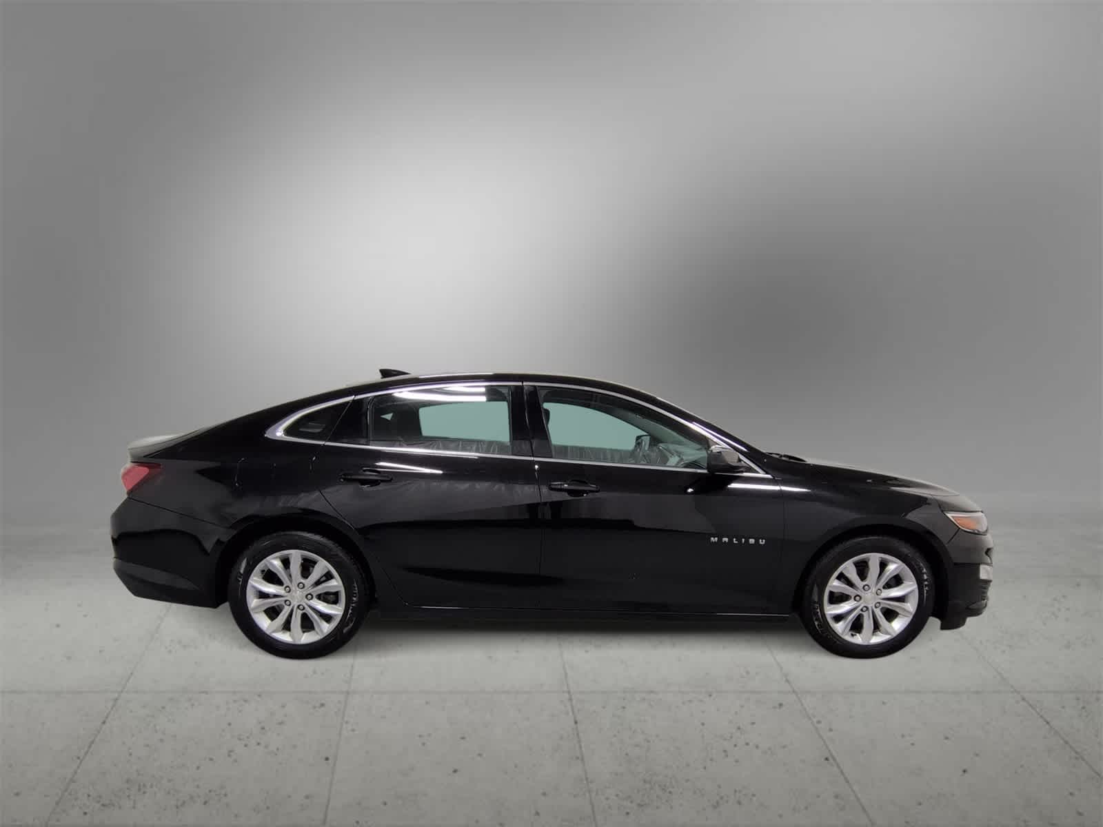 Thumbnail: 2020 Chevrolet Malibu - 9