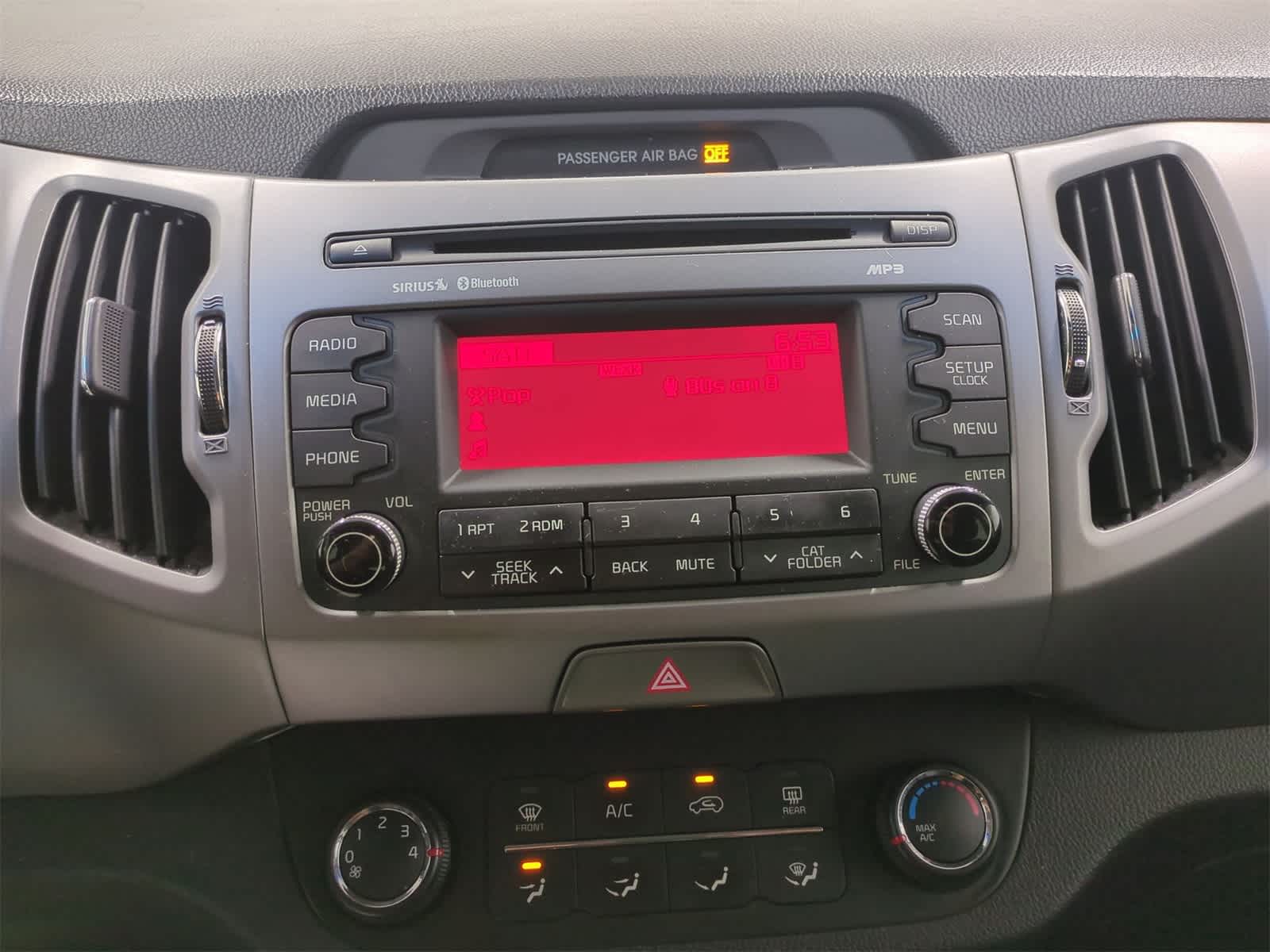 Thumbnail: 2015 Kia Sportage - 28