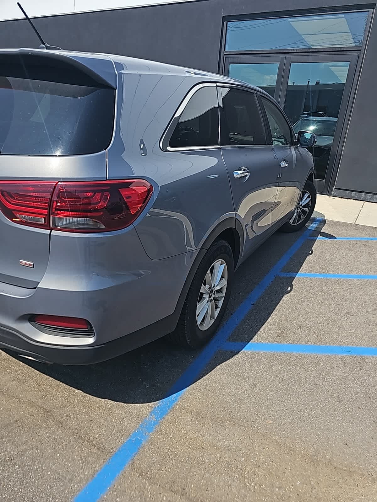 Thumbnail: 2020 Kia Sorento - 5
