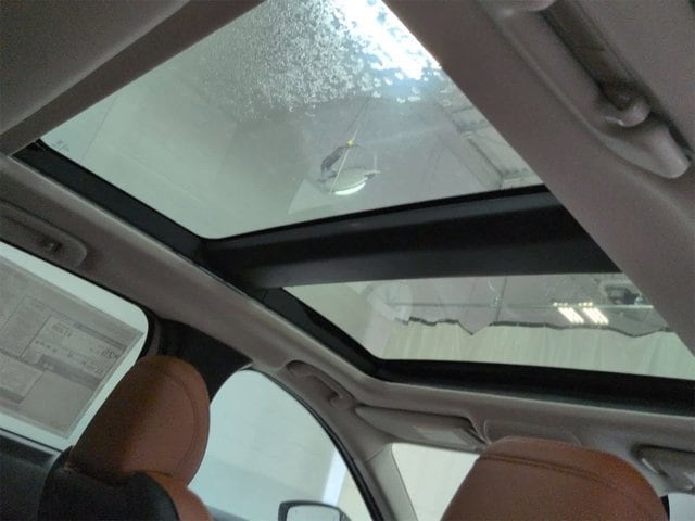 Thumbnail: 2025 Mazda CX-50 - 23