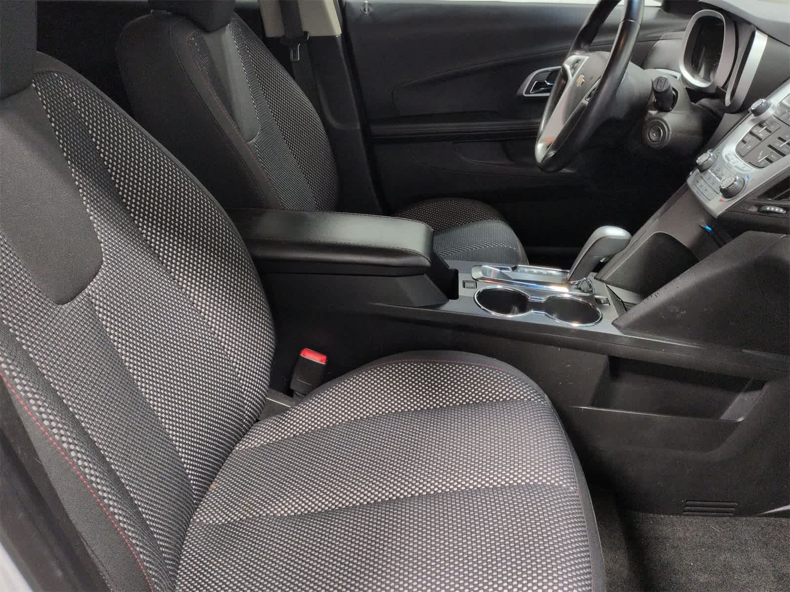 Thumbnail: 2010 Chevrolet Equinox - 22