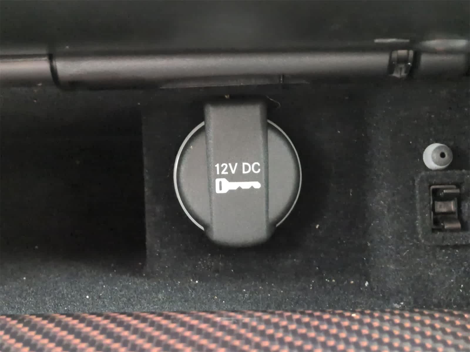 Thumbnail: 2023 Chrysler 300 - 33