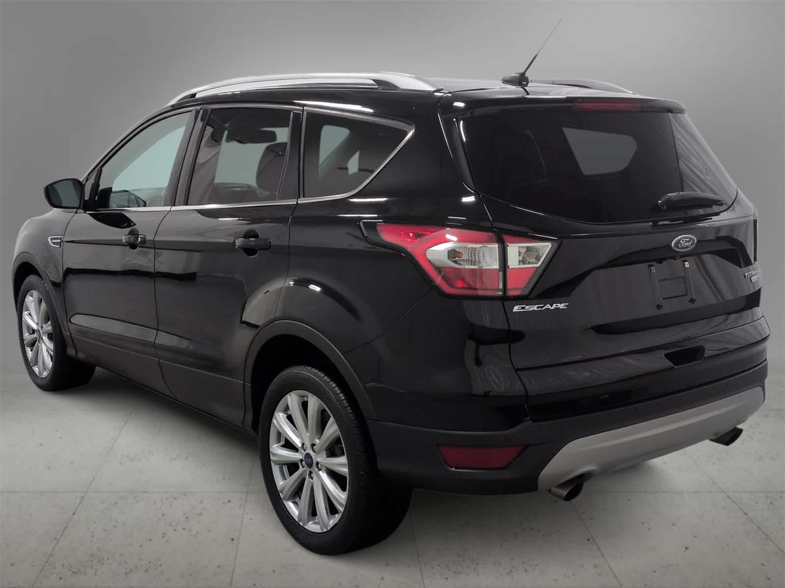 Thumbnail: 2017 Ford Escape - 5