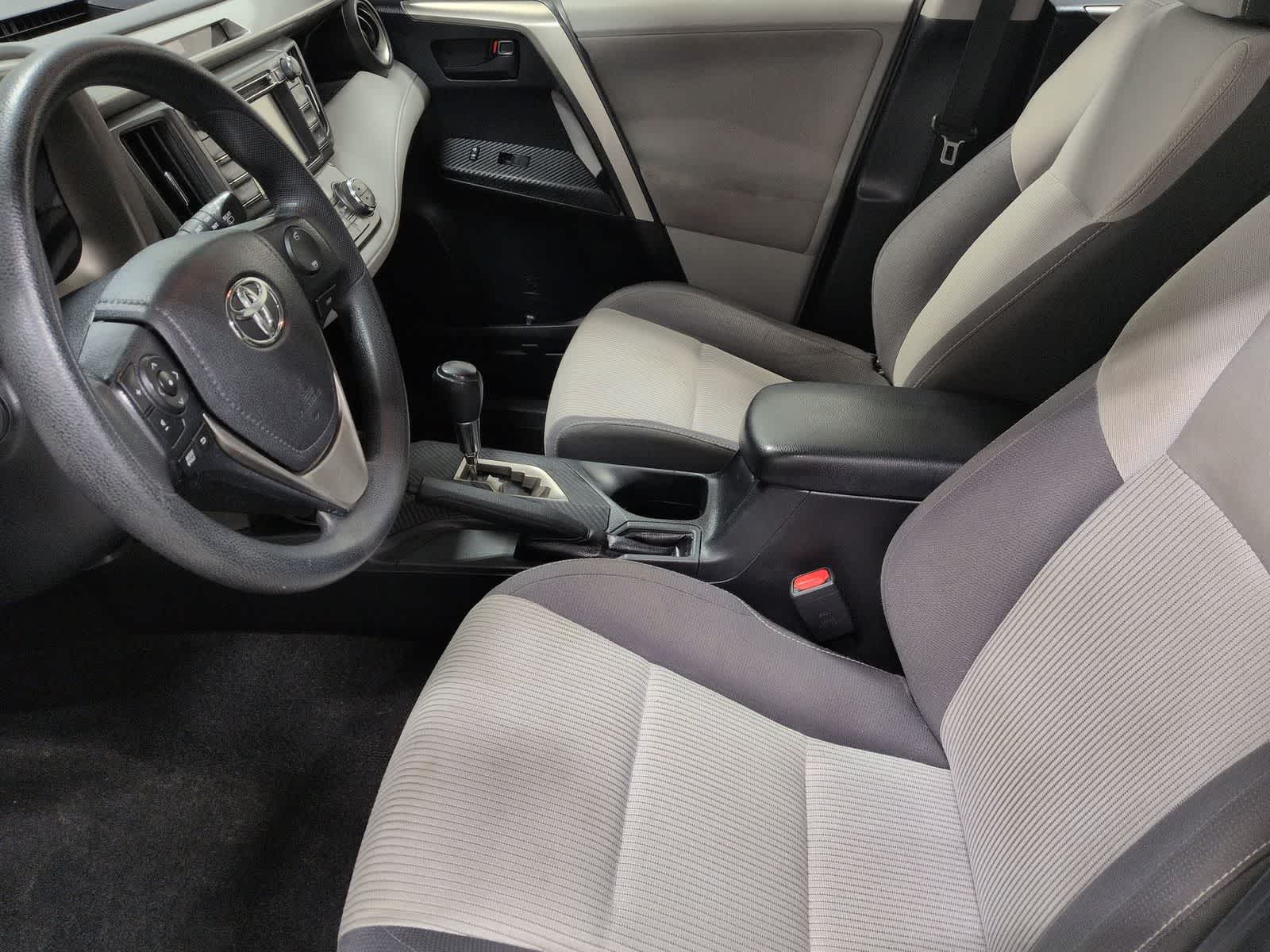 Thumbnail: 2013 Toyota RAV4 - 17