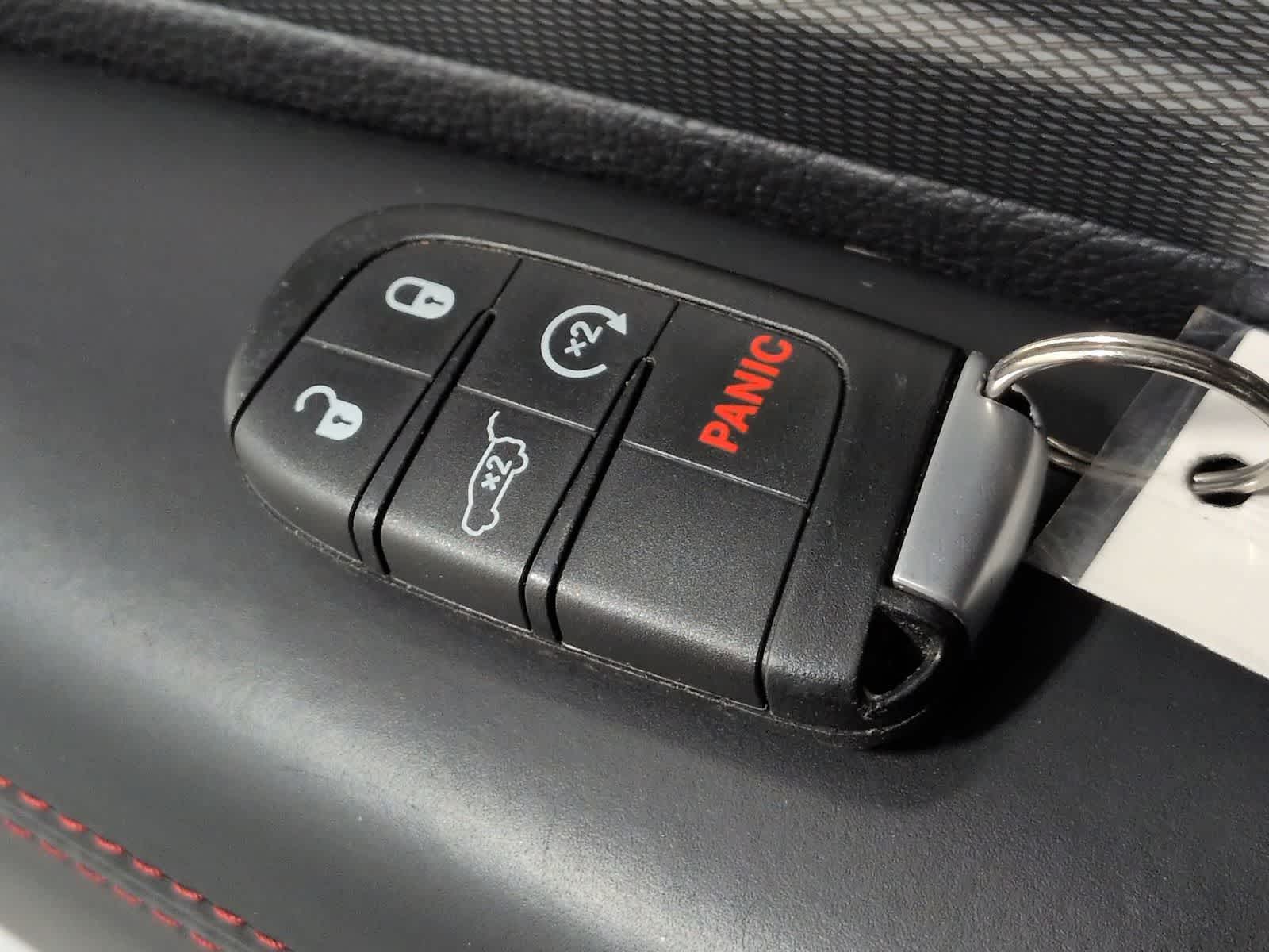 Thumbnail: 2018 Dodge Durango - 35