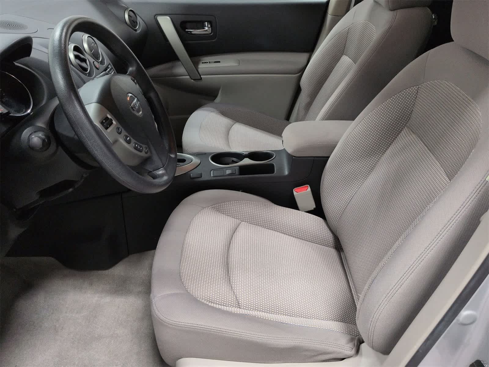 Thumbnail: 2013 Nissan Rogue - 16