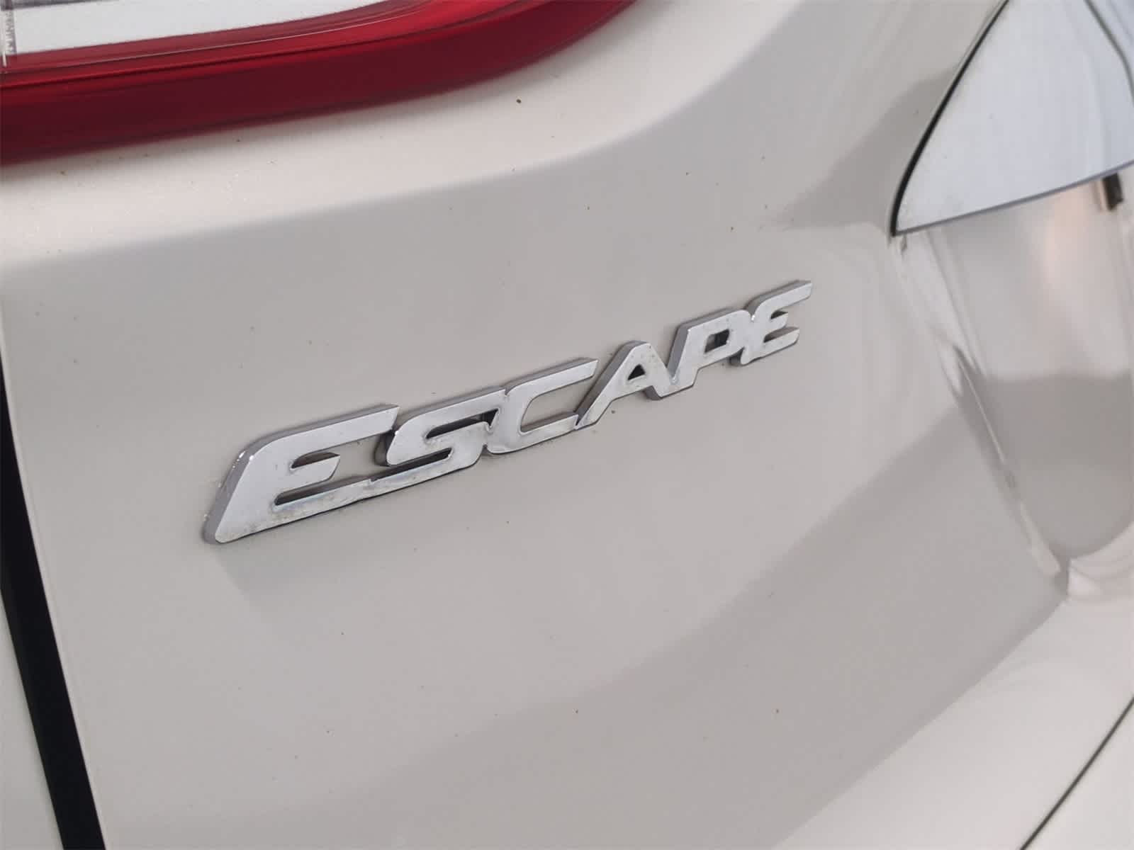 Thumbnail: 2015 Ford Escape - 13