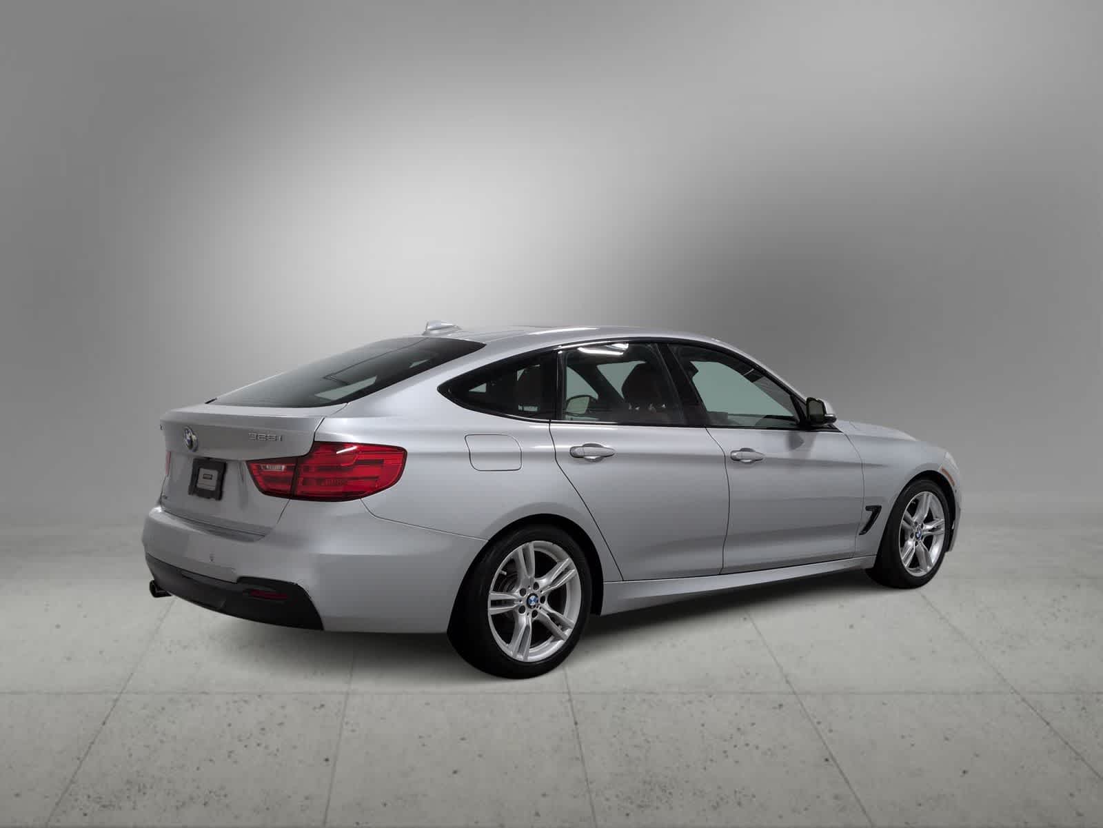 Thumbnail: 2016 BMW 3 Series - 8