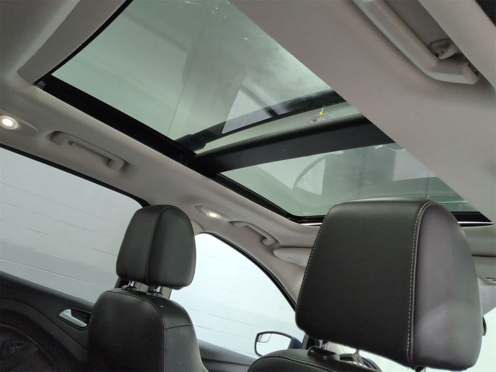 Thumbnail: 2013 Ford Escape - 23