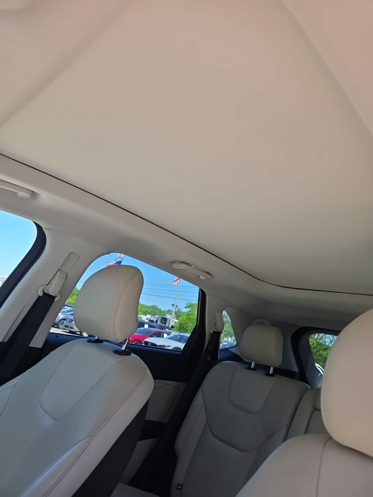 Thumbnail: 2017 Ford Edge - 6