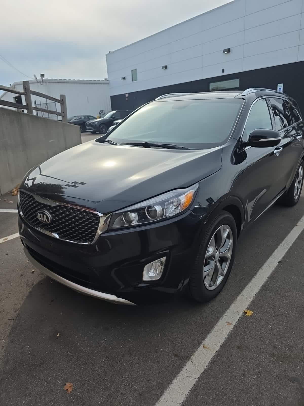 Thumbnail: 2016 Kia Sorento - 2