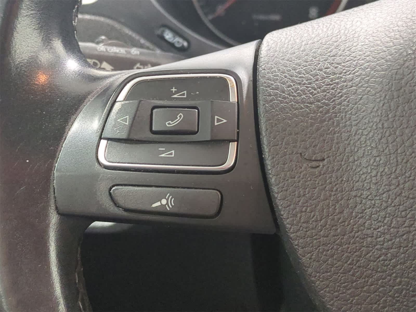 Thumbnail: 2014 Volkswagen Jetta - 23
