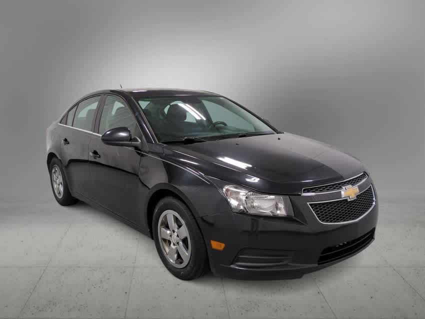 Used 2014 Chevrolet Cruze 1LT with VIN 1G1PC5SB3E7321684 for sale in Farmington, MI