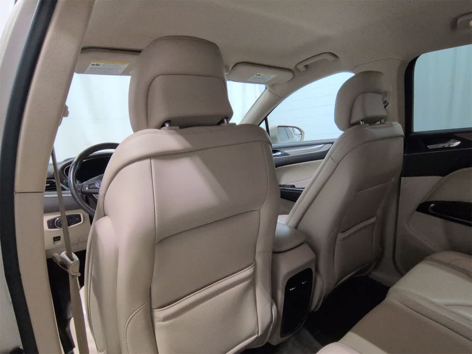 Thumbnail: 2017 Lincoln MKC - 19