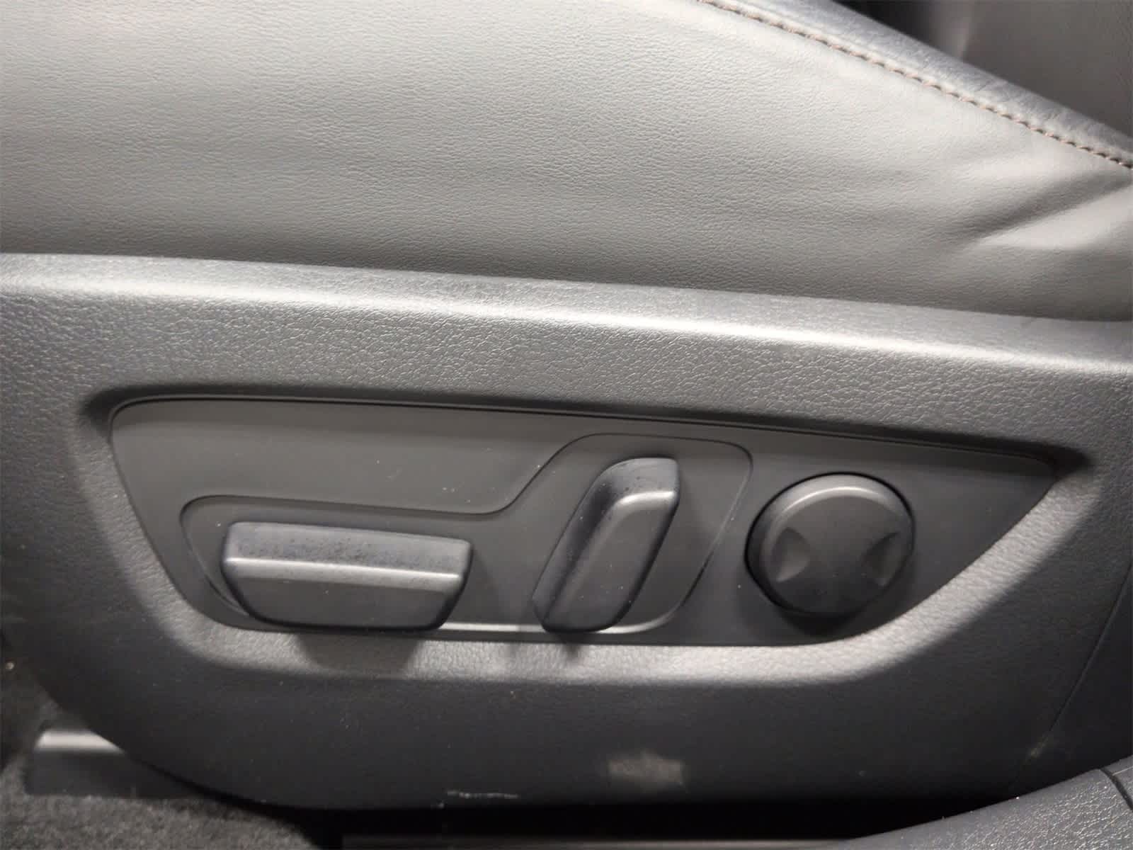 Thumbnail: 2025 Mazda CX-30 - 4