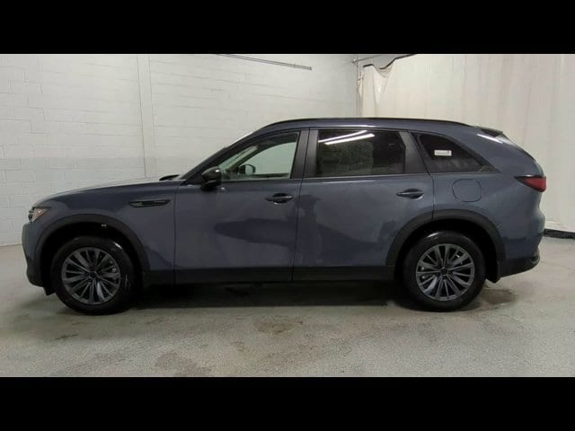 Thumbnail: 2026 Mazda CX-70 - 5